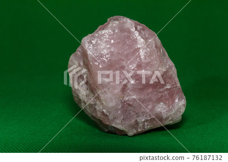 Rose quartz stone Rose quartz stone 76187132