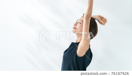 美容夏季紫外線中年女性成長 76187926