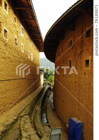 福建土樓公寓樓外牆 76189871