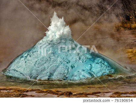 Hot geyser preparing to erupt 76190654
