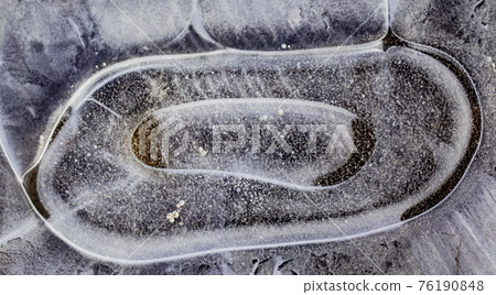 Bubbles in ice 76190848