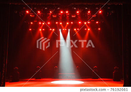 Free stage with lights, lighting devices on the consert. 76192081