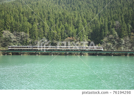 Spring Takayama Main Line 76194298