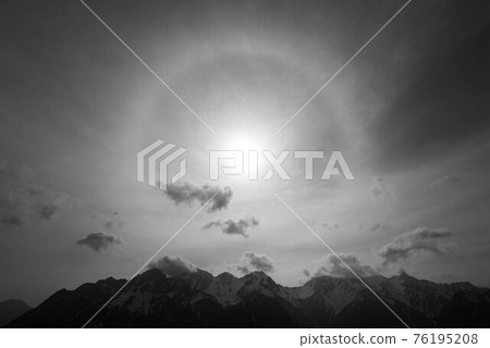 Halo and spear / Hotaka山脈從Mt. Chogatake(單色版) Halo and spear / Hotaka山脈從Mt. Chogatake(單色版) 76195208