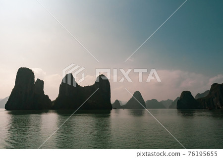 越南下龍灣巡遊 越南下龍灣巡遊 76195655