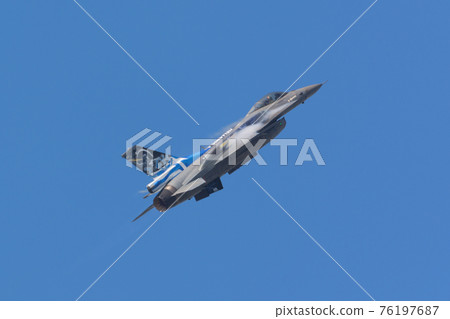 Greek Air Force F-16 demo team "Zeus" rises 76197687