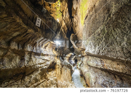 Magnificent underground palace Senbutsu Stalactite Cave 76197726