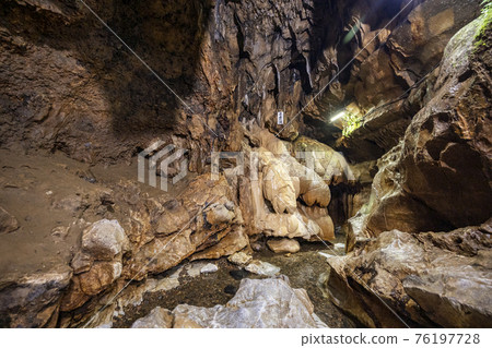Magnificent underground palace Senbutsu Stalactite Cave 76197728