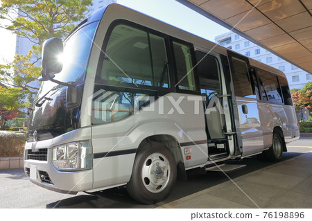 Microbus image 76198896