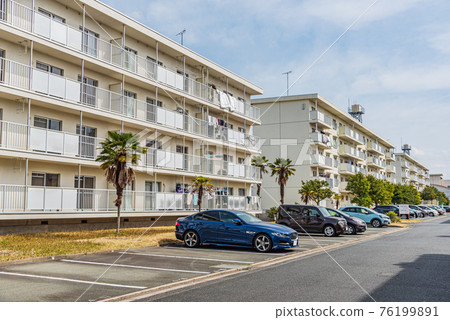 Apartment complex 76199891