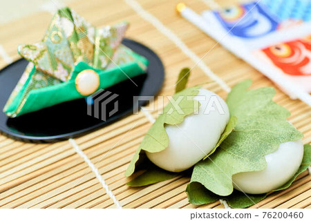 May 5 Children's Day and Kashiwamochi May 5 Children's Day and Kashiwamochi 76200460