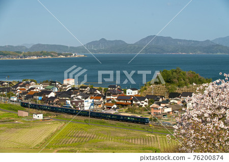 Galaxy, second spring 76200874