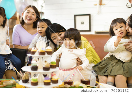 媽咪朋友共進午餐 媽咪朋友共進午餐 76201182