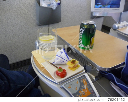 ANA 商務艙機上餐食 76201432