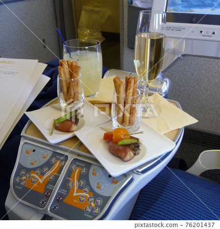 ANA Business Class in-flight meal 76201437