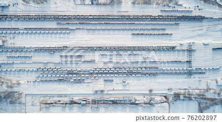 Railroad hub above top view 76202897