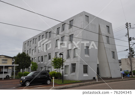 一層屋頂公寓 / Akihisa Hirata 一層屋頂公寓 / Akihisa Hirata 76204345