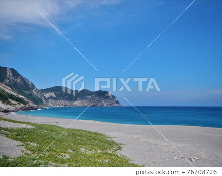 The beach on Kozu Island 76208726