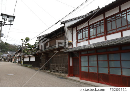 Hyogo Izushi (Toyooka City) Old townscape in the Jyudenken district Hyogo Izushi (Toyooka City) Old townscape in the Jyudenken district 76209511