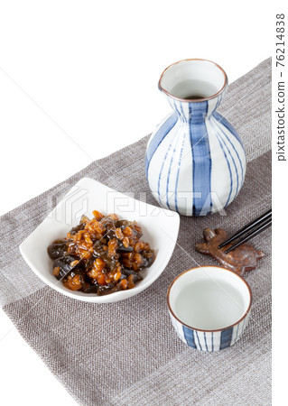 茄子和日本酒醪泡菜的晚間飲品 茄子和日本酒醪泡菜的晚間飲品 76214838