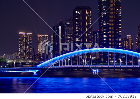 城市夜景東京江橋和S田川 76215912