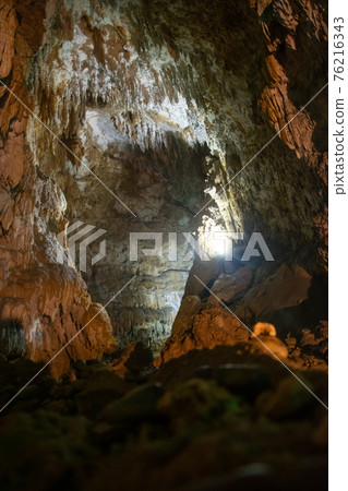 Shoryudo Cavern，以日本Okinoerabujima的石灰岩洞穴而聞名 76216343