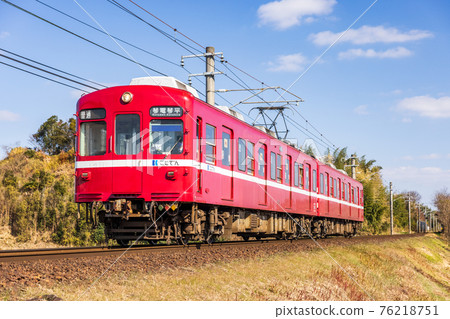 Kotoden Kotohira Line 1200 type 1211F (Keikyu 700 type revival color) Between Takinomiya and Hayuka 76218751