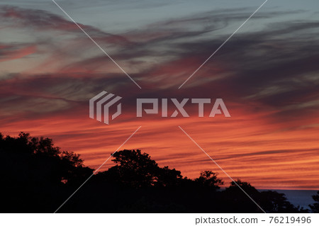 在黃昏的景觀 76219496