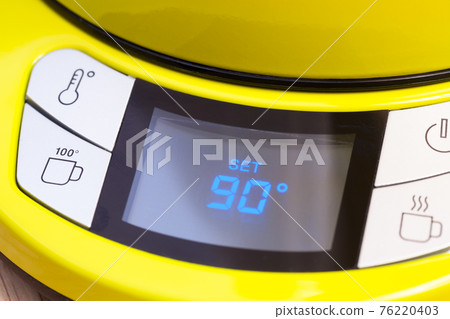 Electric tea kettle temperature set to 90 C Electric tea kettle temperature set to 90 C 76220403