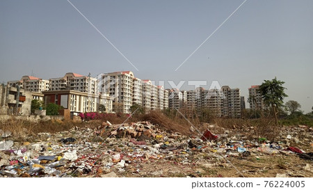 Slums and luxury apartments Slums and luxury apartments 76224005