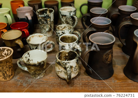 Clay jars at the rural arabic market 76224731