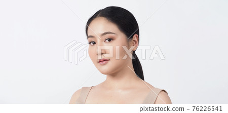 Beauty skin. makeup concept. Young pretty woman black hair and beauty face make up for skincare cosmetic. Showing delicate soft and firm and ageless facial skin. Oil type skin. Close up facial. . Beauty skin. makeup concept. Young pretty woman black hair and beauty face make up for skincare cosmetic. Showing delicate soft and firm and ageless facial skin. Oil type skin. Close up facial. . 76226541