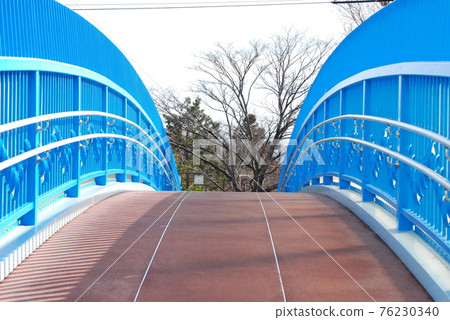Footbridge 76230340