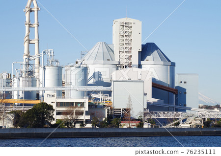 橫濱磯子區發電廠的景色 橫濱磯子區發電廠的景色 76235111