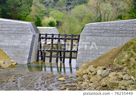 Permeable sabo dam reinforced to prevent sediment-related disasters Permeable sabo dam reinforced to prevent sediment-related disasters 76235449