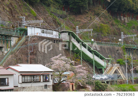 JR Jokoji Station, which stands on a cliff JR Jokoji Station, which stands on a cliff 76239363