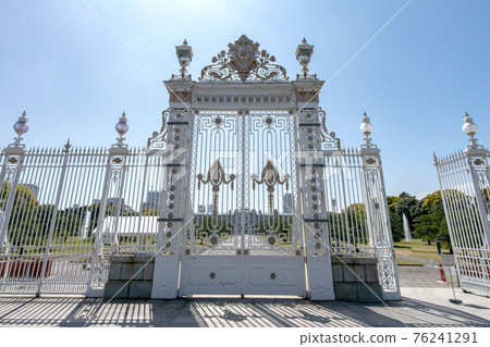 The main gate of the Akasaka Palace, a guesthouse in Motoakasaka, Minato-ku, Tokyo 76241291