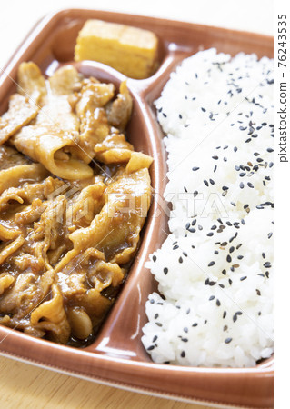 美味的豬肉薑烤午餐 76243535