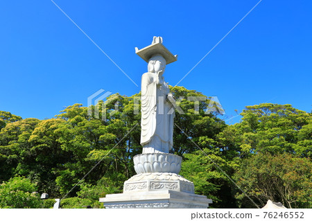 Jeju, Buddhism, temple, Gwaneumsa, Seondeoksa, Beopseongsa, Beophwasa, Seonlimsa, cherry blossoms, spring flowers, spring, lanterns, Hanok, Buddha's birthday Jeju, Buddhism, temple, Gwaneumsa, Seondeoksa, Beopseongsa, Beophwasa, Seonlimsa, cherry blossoms, spring flowers, spring, lanterns, Hanok, Buddha's birthday 76246552