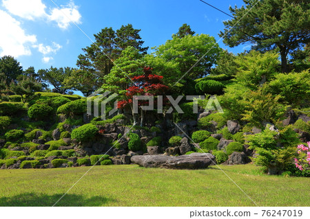 Jeju, Buddhism, temple, Gwaneumsa, Cheonwasa, Guamgulsa, Buddha statue, Sakyamuni, cherry blossoms, spring, lanterns, Hanok, Sakyamuni's birthday 76247019
