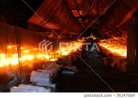 Jeju, Buddhism, temple, Gwaneumsa, Cheonwasa, Guamgulsa, Buddha statue, Sakyamuni, cherry blossoms, spring, lanterns, Hanok, Sakyamuni's birthday 76247089