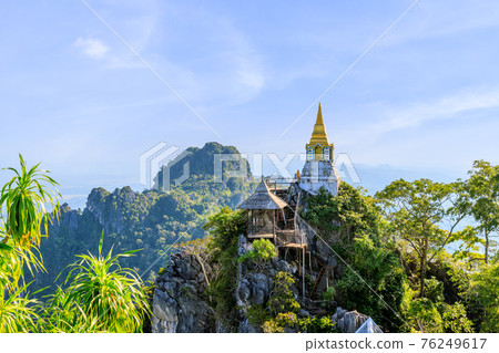 Floating sky pagoda on peak of mountain at Wat Chaloem Phra Kiat Phrachomklao (Phutthabat Sutthawat) temple in Chae Hom district, Lampang, Thailand 76249617