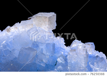 salt natural mineral texture 76250388