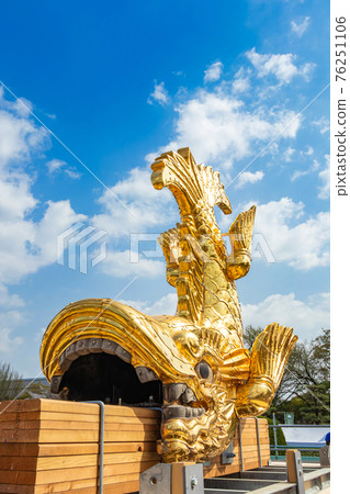 Nagoya Castle, male gold sardine that descended to the ground <Nagoya City, Aichi Prefecture> 76251106