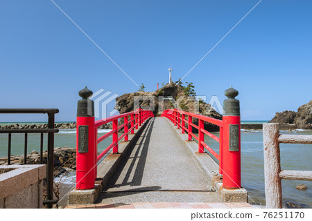 曙橋和弁庭【絲魚川地質公園】 76251170