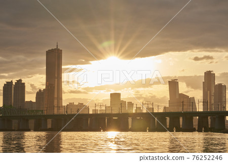 63 Building, Seoul International Finance Center, Securities District, Hangang Bridge, Yeouido, Yeongdeungpo-gu, Hangang, Seoul 63 Building, Seoul International Finance Center, Securities District, Hangang Bridge, Yeouido, Yeongdeungpo-gu, Hangang, Seoul 76252246