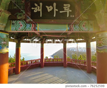 Scenery of Haemaru pavillion in haeundae, Busan, South Korea, Asia Scenery of Haemaru pavillion in haeundae, Busan, South Korea, Asia 76252599