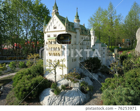 (Germany) Legoland, Lego of the old castle 76253971