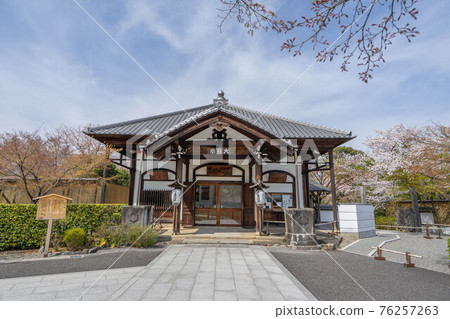 清蓮寺門關 76257263