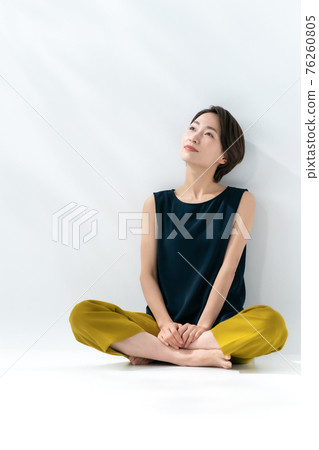 Beauty summer UV middle woman Beauty summer UV middle woman 76260805